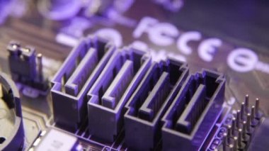 Bilgisayar elektronik anakart yakın çekim elementleri. Makro çekim.