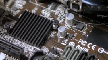 Bilgisayar elektronik anakart yakın çekim elementleri. Makro çekim.