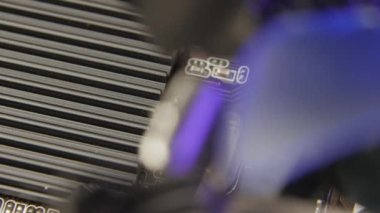 Bilgisayar elektronik anakart yakın çekim elementleri. Makro çekim.