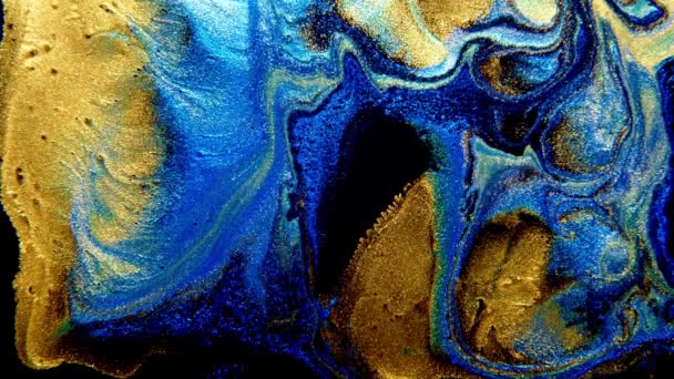Абстрактне чорнило, що малює синій і золотий фон. Суміш акрилових фарб, мармуровий абстрактний візерунок рідинного мистецтва . — стокове відео