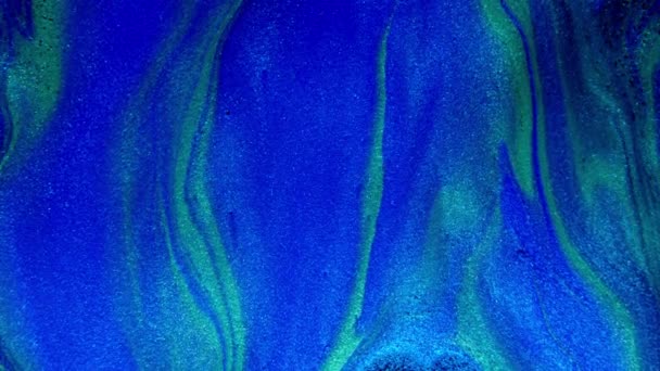 Tinta abstracta pintando fondo azul y azul. Mezcla de pinturas acrílicas, patrón de arte fluido abstracto de mármol. — Vídeo de stock