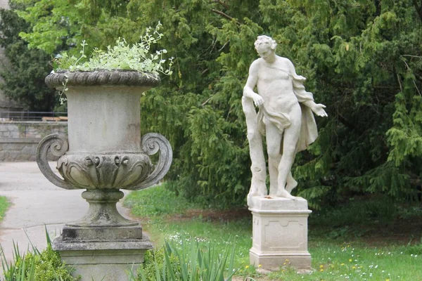 Una Estatua Jardín Del Castillo Konopiste República Checa —  Fotos de Stock