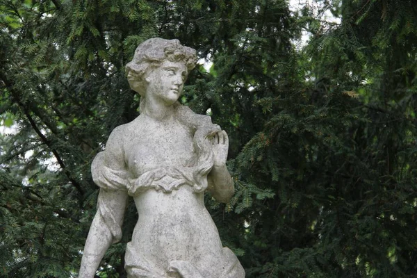 Статуя Женщины Саду Замка Конописте Чехия — стоковое фото