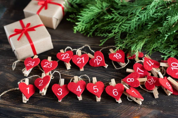 Ručně Vyrobený Adventní Kalendář Tvaru Srdce Čekání Svátky Příprava Vánoce — Stock fotografie