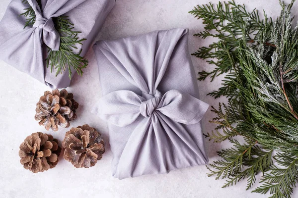 Nol Konsep Limbah Hadiah Natal Dibungkus Dengan Kain Linen Dapat — Stok Foto