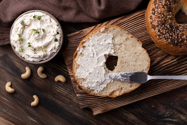 Bagel Cashew Cream Cheese Nuts Dark Wooden Background Fermented Vegan — Stock Photo, Image