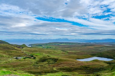 Skye Adası, Inner Hebrides, İskoçya 'daki Quiraing Geçidi' nden görüntü