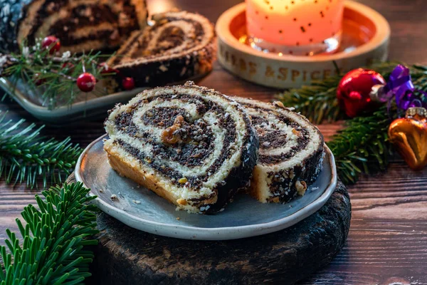 Makowiec Tradiční Polský Vánoční Makový Dort Ořechy — Stock fotografie