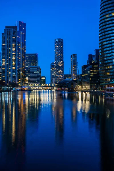 London January 2022 Evening View Modern Skyscrapers Millwall Inner Dock — Stock Photo, Image