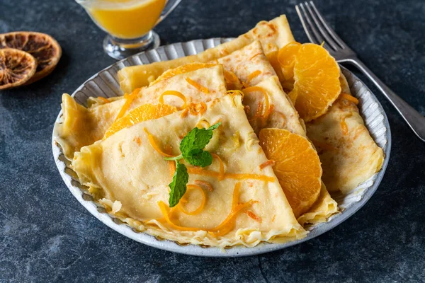 Crepes Suzette Clătite Franceze Sos Lichior Portocaliu — Fotografie, imagine de stoc