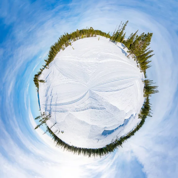 挪威特隆赫姆的Bymarka自然保护区积雪覆盖冬季景观全景360度 — 图库照片