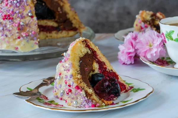 Dome Cake Filled Fruity Jelly Dark Chocolate Mousse Raspberry Puree — Stock Photo, Image