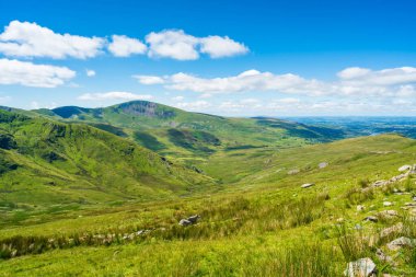 Güneşli bir günde, Snowdon Dağı 'ndan manzara, Galler