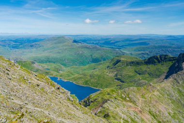 Güneşli bir günde, Snowdon Dağı 'ndan manzara, Galler