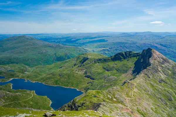Scenic View Mount Snowdon Summit Bright Sunny Day Wales — стоковое фото