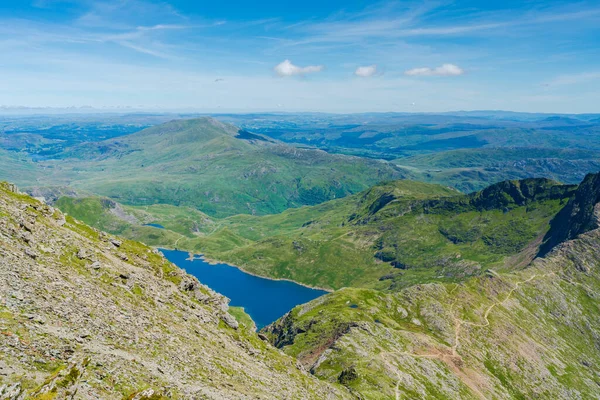 Scenic View Mount Snowdon Bright Sunny Day Wales — стоковое фото