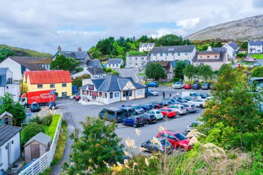 TARBERT, ISLE OF HARRIS, SCOTLAND, AUGUST 05, 2022: Tarbert is the main community on Harris in the Western Isles of Scotland. It's the ferry port for Harris on the Outer Hebrides.