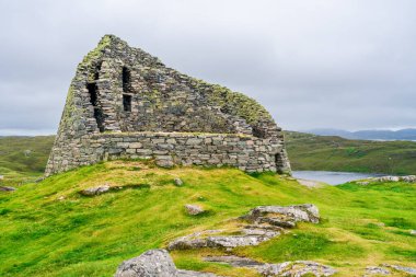 Dun Carloway Broch harabeleri - Lewis Adası, Outer Hebrides, İskoçya