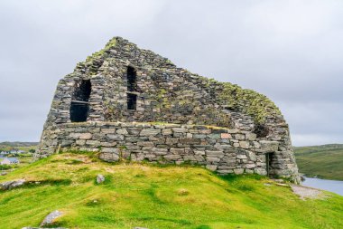 Dun Carloway Broch harabeleri - Lewis Adası, Outer Hebrides, İskoçya