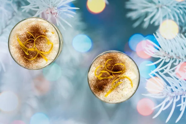 Klasický Vaječný Koňak Tradiční Krémový Vánoční Koktejl — Stock fotografie