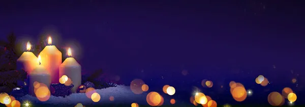 Cuatro velas de Adviento con luces navideñas en luz atmosférica. — Foto de Stock