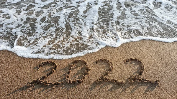 Capodanno 2023 è in arrivo concetto sulla spiaggia tropicale. — Foto Stock