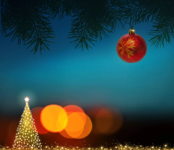 Weihnachtsbaum Mit Lichtern Isoliert Himmel Hintergrund — Stockfoto