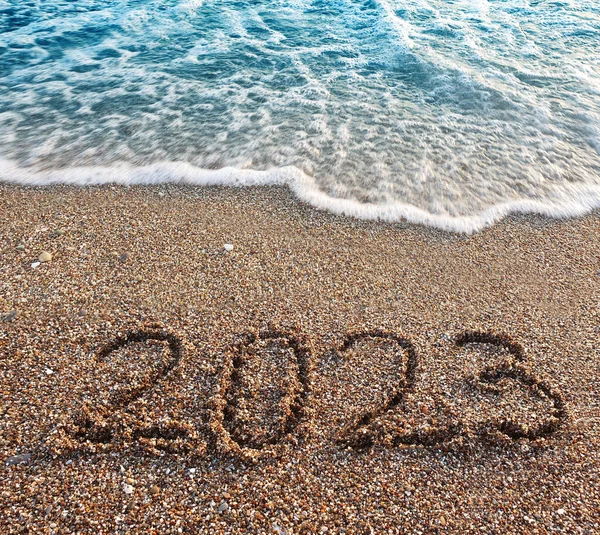 Feliz Ano Novo 2023 Texto Praia Mar Inscrição Manuscrita 2023 — Fotografia de Stock