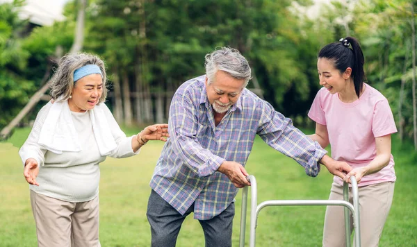 Portrait Enjoy Happy Smiling Love Multi Generation Asian Family Senior — Stock Photo, Image