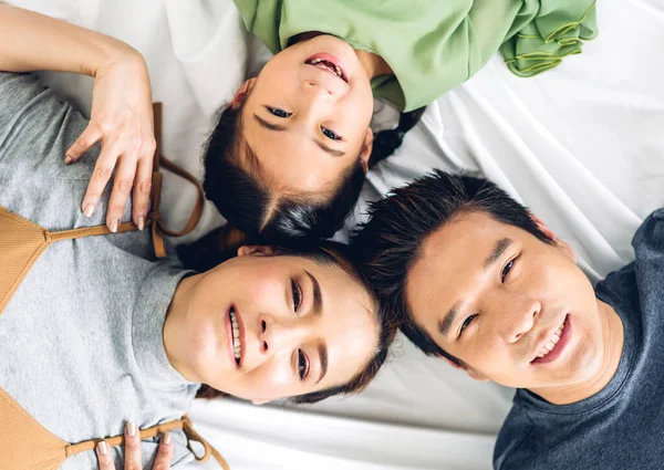 Draufsicht Des Porträts Genießen Glücklich Lächelnde Liebe Asiatische Familie Vater — Stockfoto