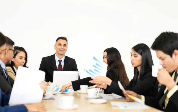 Gruppe Professioneller Geschäftstreffen Und Strategiediskussionen Mit Neuem Gründungsprojekt Kreative Geschäftsleute — Stockfoto