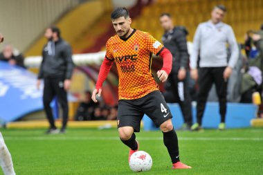 Benevento 'lu Gennaro Acampora, Benevento ile Reggina arasındaki İtalya Serie A şampiyonası maçında Benevento 4, Reggina 0, Benevento' daki Ciro Vigorito Stadyumu 'nda oynandı. Benevento, İtalya, 27 Kasım 2021.