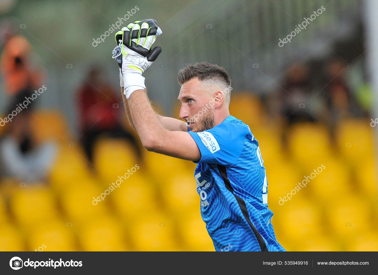 Campeonato Italiano Serie B Entre Benevento Vs Como Imagem