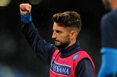 Napoli 'li Dries Mertens, Napoli ile Lazio arasındaki İtalyan Serie A şampiyonası maçında Napoli 4, Lazio 0, Napoli' deki Diego Armando Maradona Stadyumu 'nda oynandı. Napoli, İtalya, 28 Kasım 2021. 