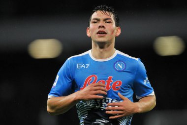 Napoli 'li Hirving Lozano oyuncusu, Napoli ile Lazio arasındaki İtalyan Serie A şampiyonası maçında Napoli 4, Lazio 0, Napoli' deki Diego Armando Maradona Stadyumu 'nda oynandı. Napoli, İtalya, 28 Kasım 2021. 