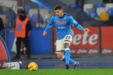 Napoli 'den Giovanni Di Lorenzo, Napoli ile Atalanta arasındaki İtalyan futbol ligi serisi maçında Napoli 2, Atalanta 3, Diego Armando Maradona Stadyumu' nda oynandı. Napoli, İtalya, 05 Aralık 2021. 