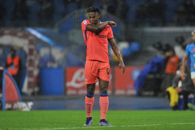 Atalanta 'lı Duvan Zapata oyuncusu, Napoli ve Atalanta arasındaki İtalya futbol ligi serisi maçında Napoli 2, Atalanta 3, Diego Armando Maradona Stadyumu' nda oynandı. Napoli, İtalya, 05 Aralık 2021. 