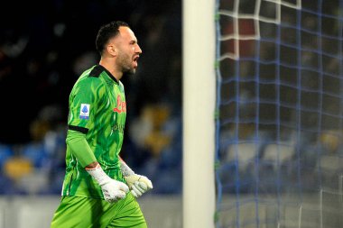 Napoli 'den David Ospina, Napoli ile Atalanta arasındaki İtalyan futbol ligi serisi maçında Napoli 2, Atalanta 3, Diego Armando Maradona Stadyumu' nda oynandı. Napoli, İtalya, 05 Aralık 2021. 