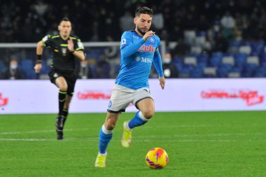 Napoli 'nin Dries Mertens oyuncusu, Napoli ile Atalanta arasındaki İtalyan futbol ligi serisi maçında Napoli 2, Atalanta 3, Diego Armando Maradona Stadyumu' nda oynandı. Napoli, İtalya, 05 Aralık 2021. 