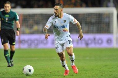 Lecce 'li Francesco Di Mariano, Benevento ile Lecce arasındaki İtalyan Serie B şampiyonluğu maçında Ciro Vigorito Stadyumu' nda oynanan maçın son maçı. Benevento, İtalya, 10 Eylül 2021. 