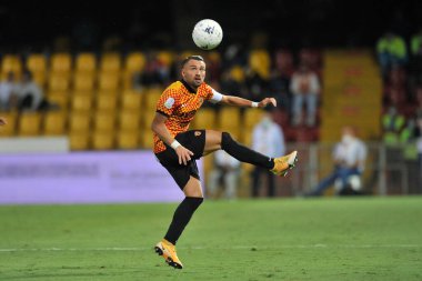 Benevento 'lu Gaetano Letizia oyuncusu, Benevento ile Lecce arasındaki İtalya Serie B şampiyonluğu maçında Ciro Vigorito Stadyumu' nda oynanan 0-0 'lık final maçında oynadı. Benevento, İtalya, 10 Eylül 2021. 