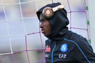 Napoli 'den Victor Osimhen, İtalya Serie A Ligi maçında Fiorentina ile Napoli arasındaki final maçı 1-2, Floransa' daki Artemio Franchi Stadyumu 'nda oynandı.. 