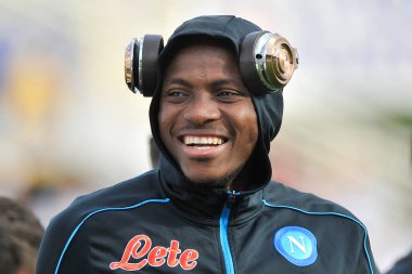 Napoli 'den Victor Osimhen, İtalya Serie A Ligi maçında Fiorentina ile Napoli arasındaki final maçı 1-2, Floransa' daki Artemio Franchi Stadyumu 'nda oynandı.. 