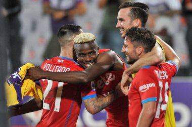Napoli 'den Victor Osimhen, İtalya Serie A Ligi maçında Fiorentina ile Napoli arasındaki final maçı 1-2, Floransa' daki Artemio Franchi Stadyumu 'nda oynandı..