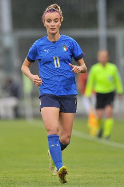 İtalya 'dan Barbara Bonansea, İtalya ile Hırvatistan arasındaki 2023 Dünya Kupası ön eleme maçında oynanan final maçı sonucu 3-0 olan Castel Di Sangro' daki Teofilo Patini Stadyumu 'nda oynandı. Castel di sangro, İtalya, 22 Ekim 2021. 