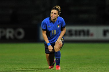 İtalya 'nın Cristiana Girelli oyuncusu İtalya ile Hırvatistan arasında oynanan 2023 Dünya Kupası ön eleme maçında, final maçı 3-0, Castel Di Sangro' daki Teofilo Patini stadyumunda oynandı. Castel di sangro, İtalya, 22 Ekim 2021. 