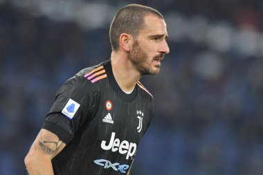 Leonardo Bonucci 'nin Juventus' lu oyuncusu, Lazio ile Juventus arasındaki İtalyan SerieA şampiyonası maçında Roma 'daki olimpiyat stadyumunda oynanan final maçı 0-2 oldu. Roma, İtalya, 20 Kasım 2021. 