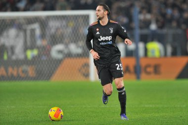 Juventus 'lu Adrien Rabiot oyuncusu, Lazio ile Juventus arasındaki İtalyan SerieA şampiyonası maçında Roma' daki Olimpiyat Stadyumu 'nda oynanan final maçı 0-2 oldu. Roma, İtalya, 20 Kasım 2021. 
