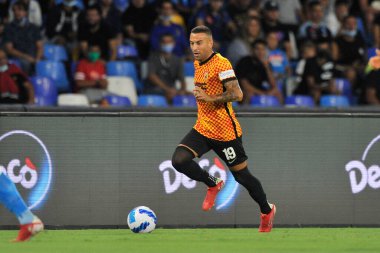 Benevento 'lu Roberto Insigne oyuncusu, Napoli ve Benevento arasındaki dostluk maçı sonucu 1-5 olan maçta Diego Armando Maradona Stadyumu' nda oynandı.. 