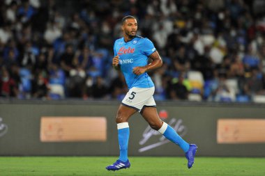 Napoli 'nin Juan Jesus oyuncusu, Napoli ve Benevento arasındaki dostluk maçı sonucu 1-5, Diego Armando Maradona Stadyumu' nda oynandı.. 